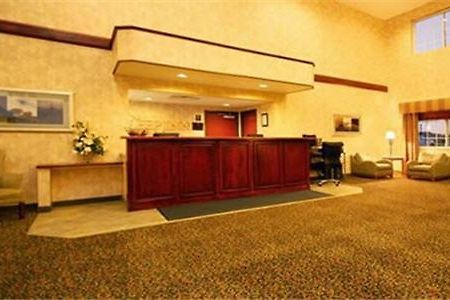 Crossings By Grandstay Inn & Suites Becker İç mekan fotoğraf