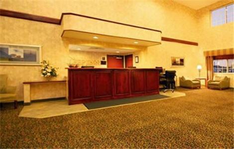 Crossings By Grandstay Inn & Suites Becker İç mekan fotoğraf