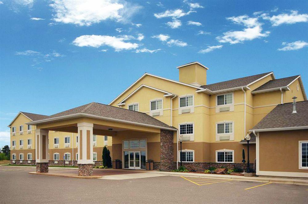 Crossings By Grandstay Inn & Suites Becker Dış mekan fotoğraf