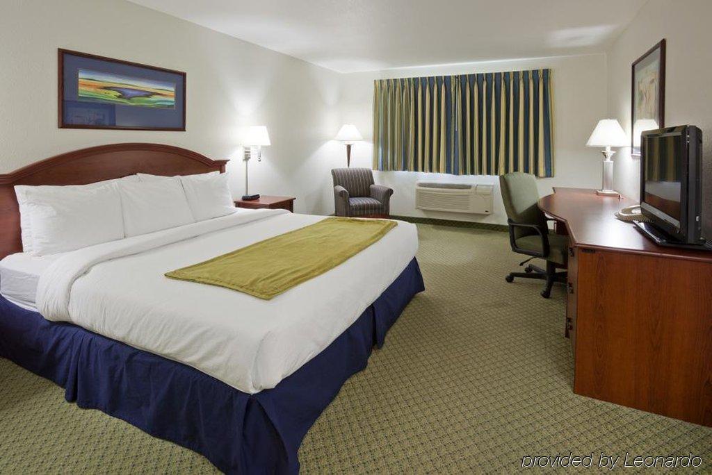 Crossings By Grandstay Inn & Suites Becker Dış mekan fotoğraf