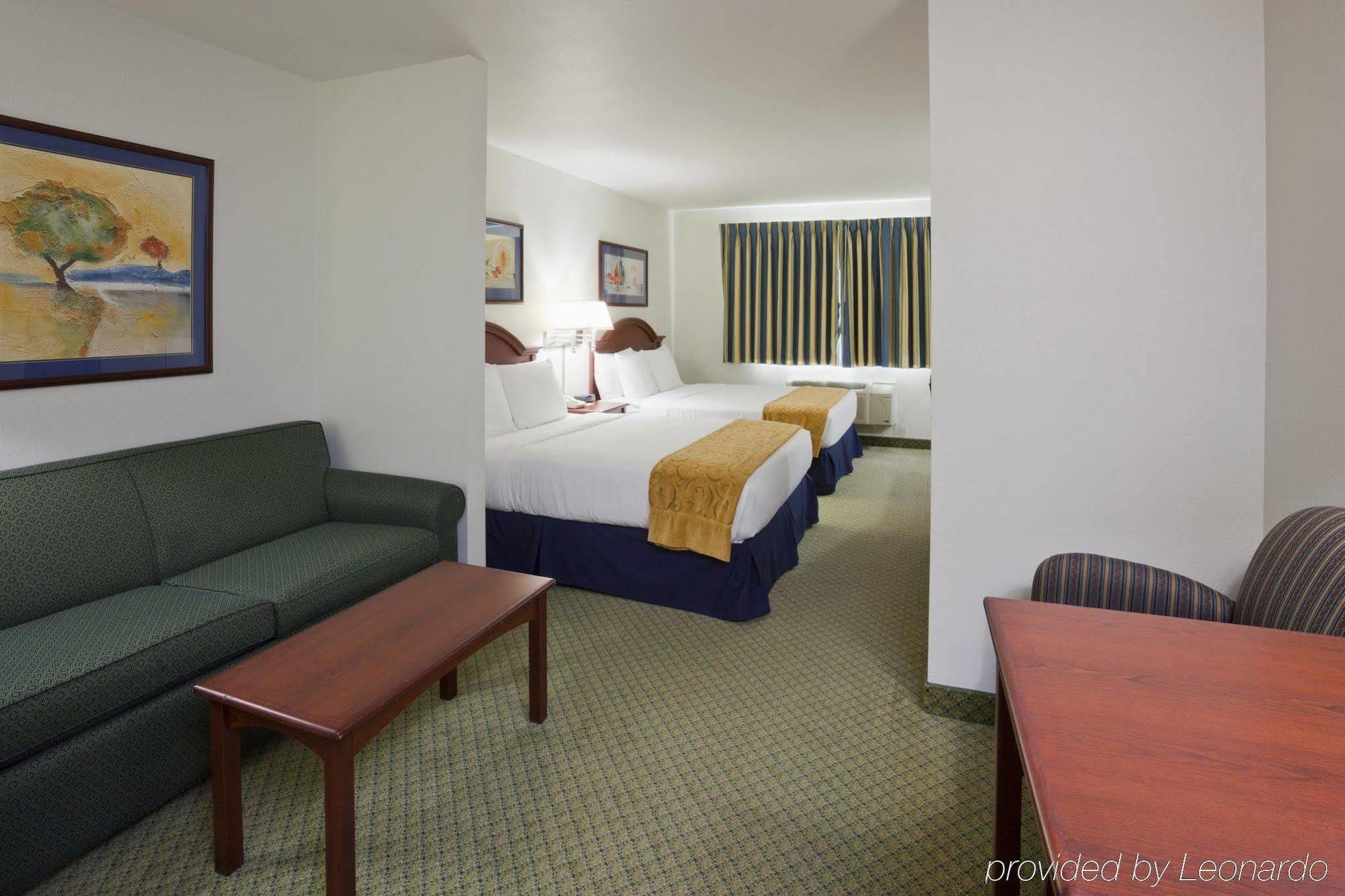 Crossings By Grandstay Inn & Suites Becker Dış mekan fotoğraf